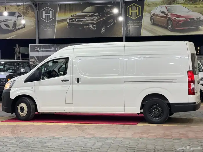 تويوتا هاي اس بضاعة سقف عالي ديزل يدوي2026 جديد 170.200شامل 6