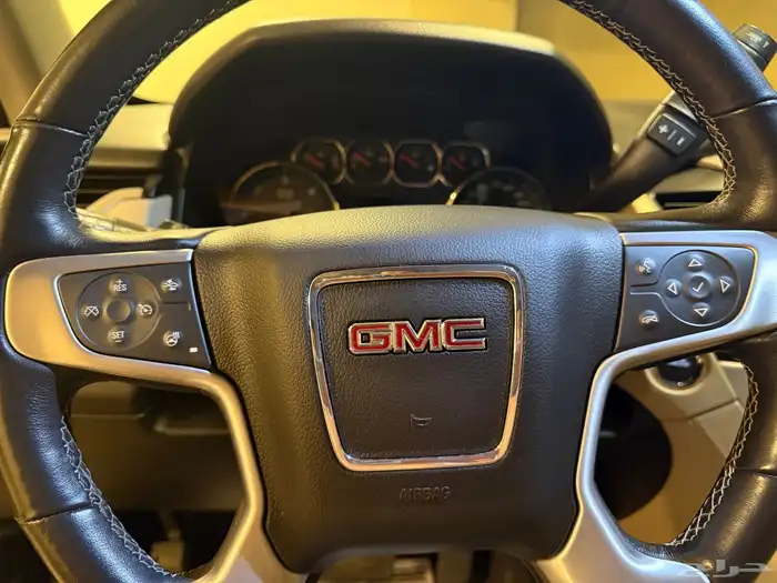 يوكون 2020 اس ال تي 8