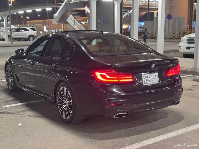 بي ام دبليو 520i 2020 نظيف 5