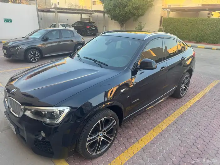 bmw x4 2015 . 149000 km 6