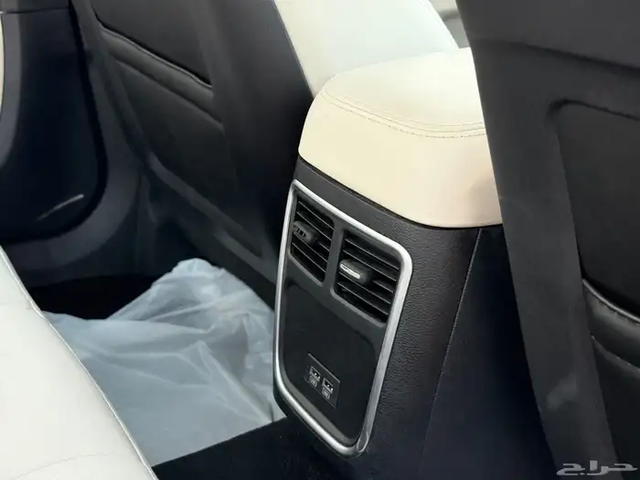 كرايزلر C300 لميتد شرط الشرط 2021 39