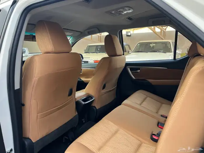 فورتشنر 2022 بنزين 6 سلندر نظيف جدا لدى قمة الاطلال 41