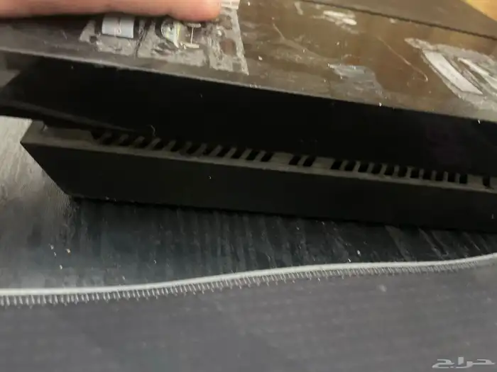 السلام عليكم سوني للبيع 3يدات و ماوس باد واماوس واكيبورد 3