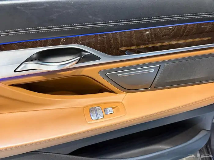 بي ام دبليو 740li 2018 (( بحالة ممتازة )) 18