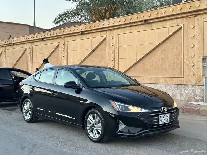 هونداي النترا 2020 فل كامل نظيف للبيع بطاقة جمركية 4