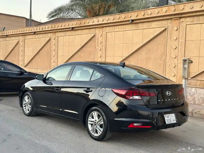 هونداي النترا 2020 فل كامل نظيف للبيع بطاقة جمركية 2