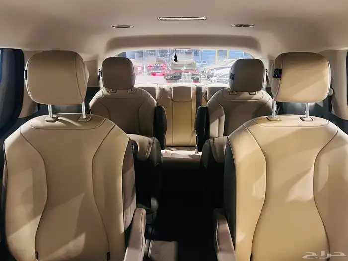 كيا كارنيفال 2023 (بحاله ممتازه) 10