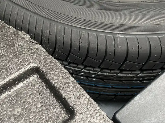 لكزس اي اس2017 مخزن تم البيع 11