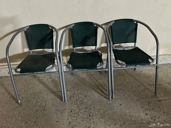 ثلاثه كراسي حديقه او رحلات 0