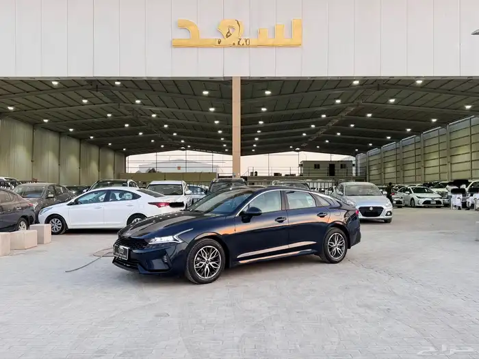 كيا K5 2022 ازرق غامق 0