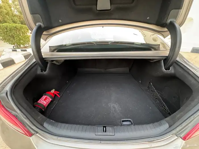 جنسس G70- 2020 10