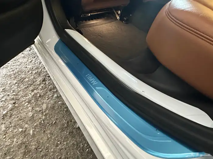 بي ام دبليو 730 م 2018 مخزن عداد 31 ألف كم 24