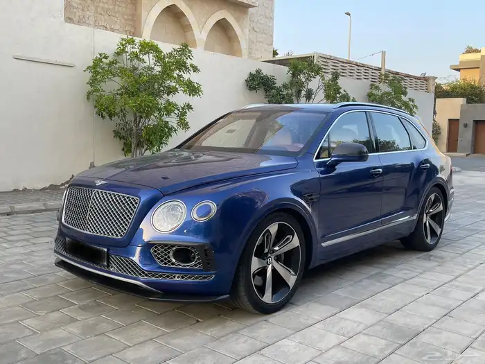 بنتلي بنتياقا 10