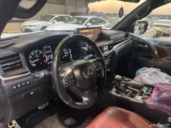 جيب لكزس LX570 سبورت بلس بحاله الوكاله 14