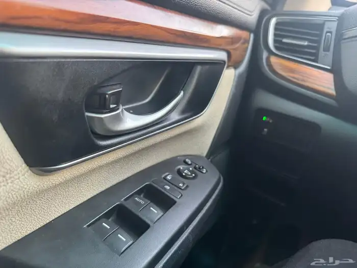 هوندا CRV 2017 فل كامل صيانات وكاله نظيف جدا 21