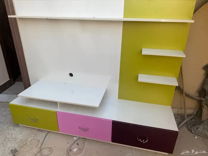 طاولة تلفزيون كبيره مودرن مع ادراج من سيتي دبليو 0