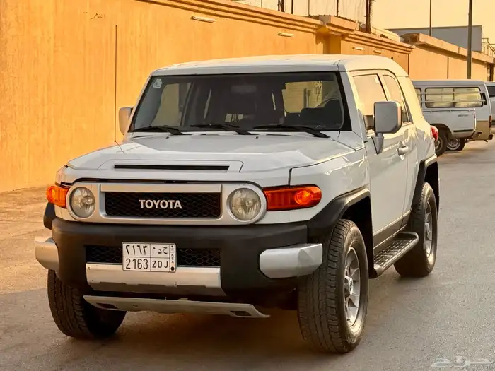 تويوتا اف جي 2013 0