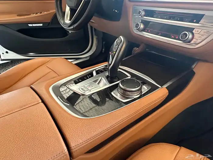 بي ام دبليو 730 م 2018 مخزن عداد 31 ألف كم 40