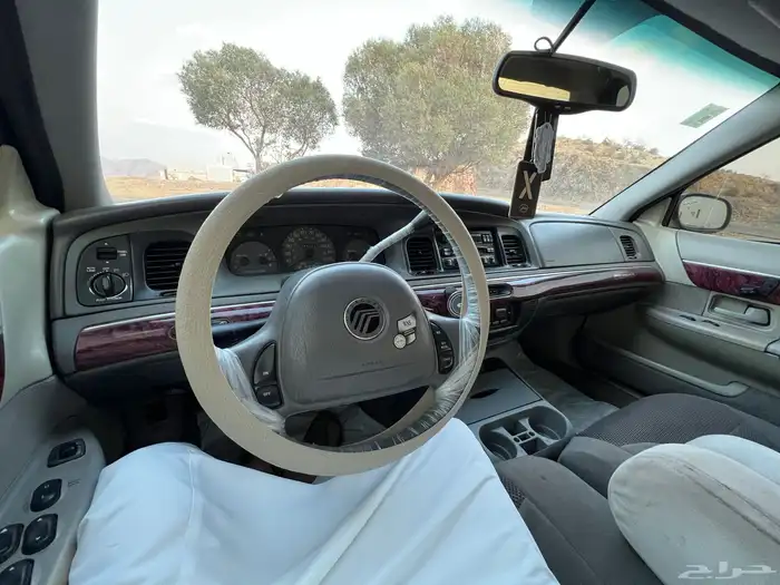 فورد ماركيز 2001 9