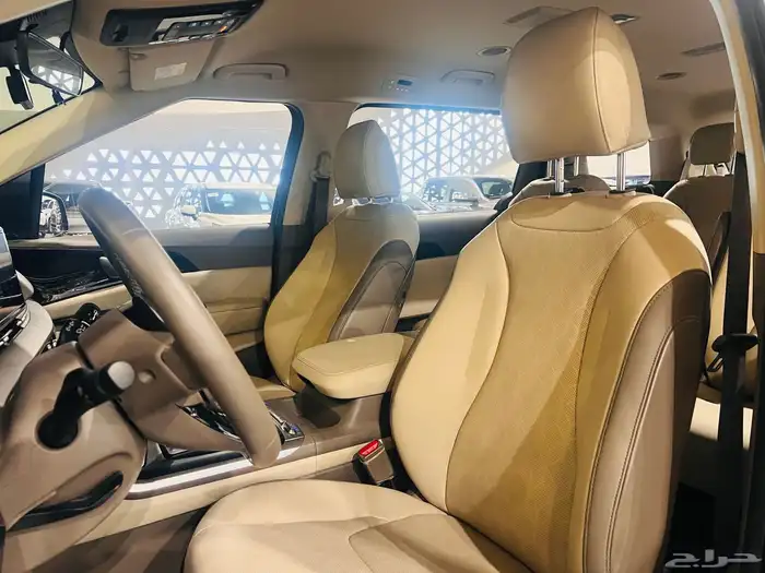 كيا كارنيفال 2023 (بحاله ممتازه) 4