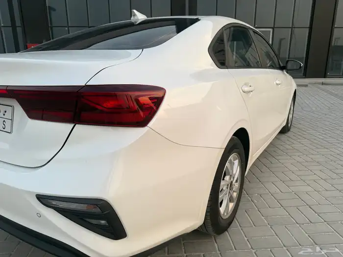 كيا سيراتو K3 مواصفات عالية 7