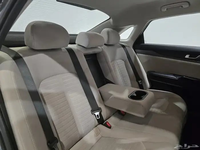 كيا K5 موديل 2022 بحاله الوكاله 9