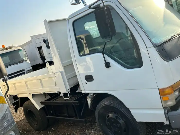 قلاب ايسوزو 3 طن 2002 1