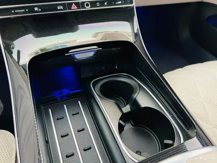 مرسيدس S580 2022 قمة النظافة بحالة الوكالة 44