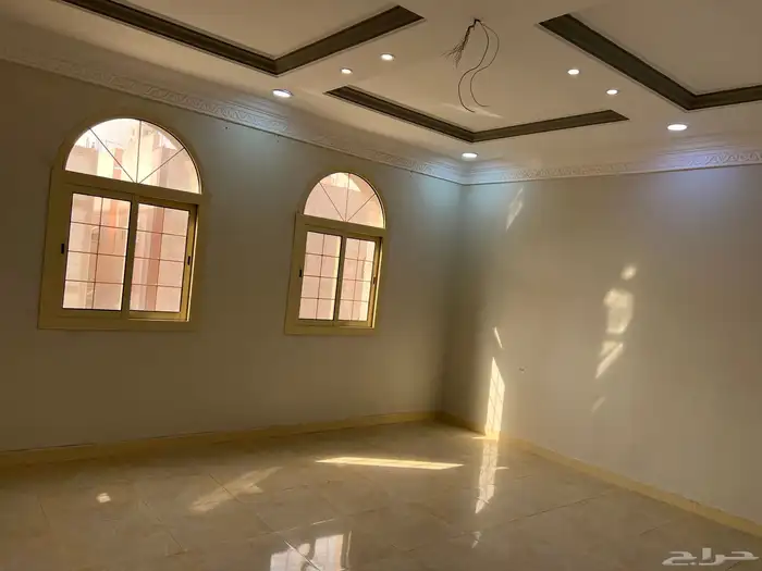 شقة اجار مكة بالبوابه3بالزايدي3غرف صالتين كبيرة مطبخ راكب 0