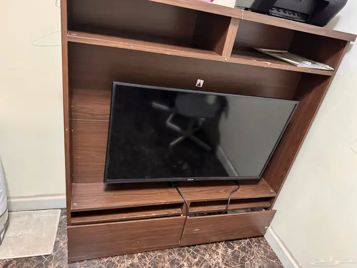 طاولة تلفزيون للبيع 1