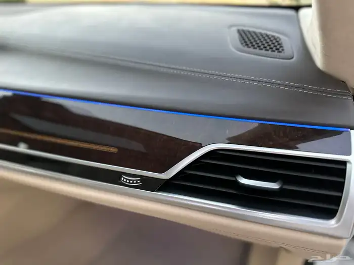 بي ام 740 ماشي فقط 73 الف بدي وكاله صيانات وكاله 18