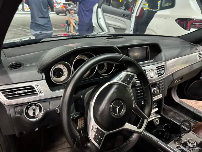 مرسيدس E300 Model 2015 1
