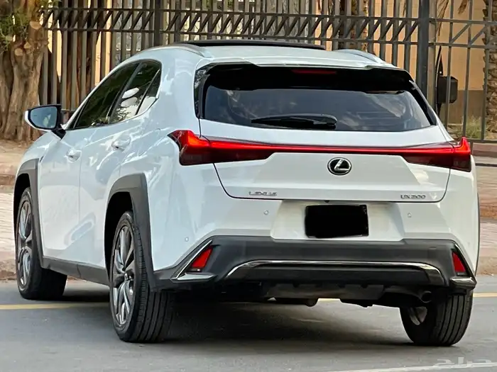 لكزس-UX200-2020(ممشي30الف)اف سبورت 11