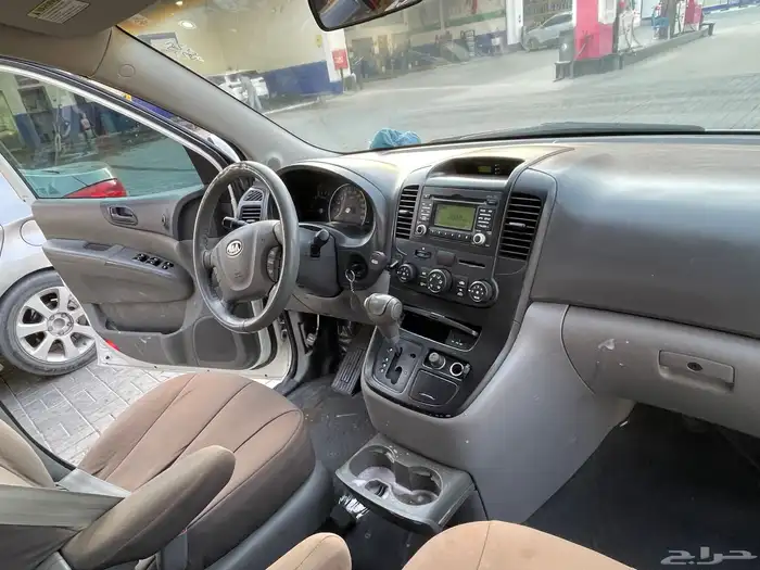 كيا كرنفال موديل 2013 ماشي 359000KM 10