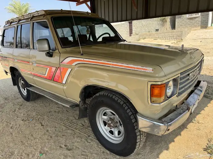 صالون 86 نظيف ومجدد 0