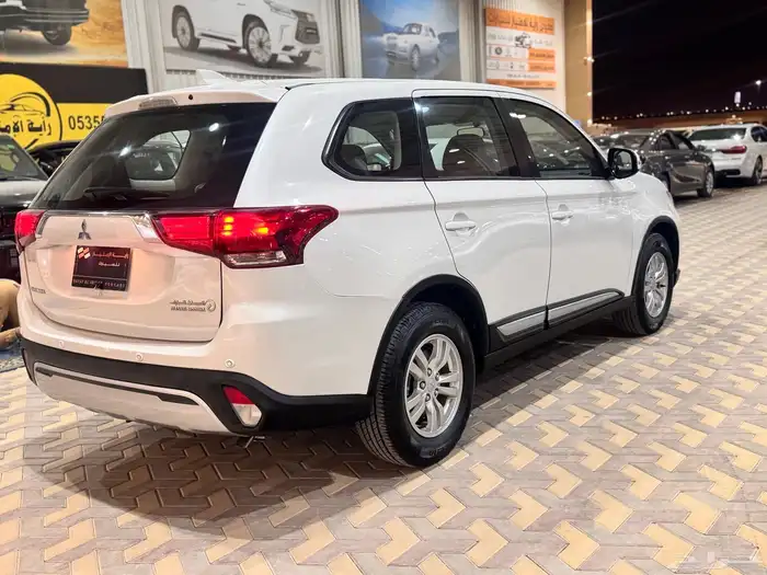 ميتسوبيشي أوتلاندر موديل 2019 7