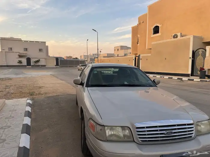 فورد فكتوريا 2011 0