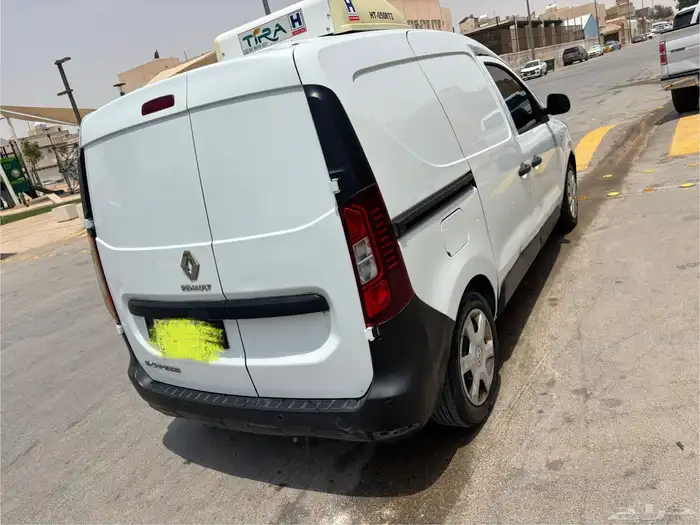 رينوه دواكر إكسبريس 2023 ديزال ثلاجه 7