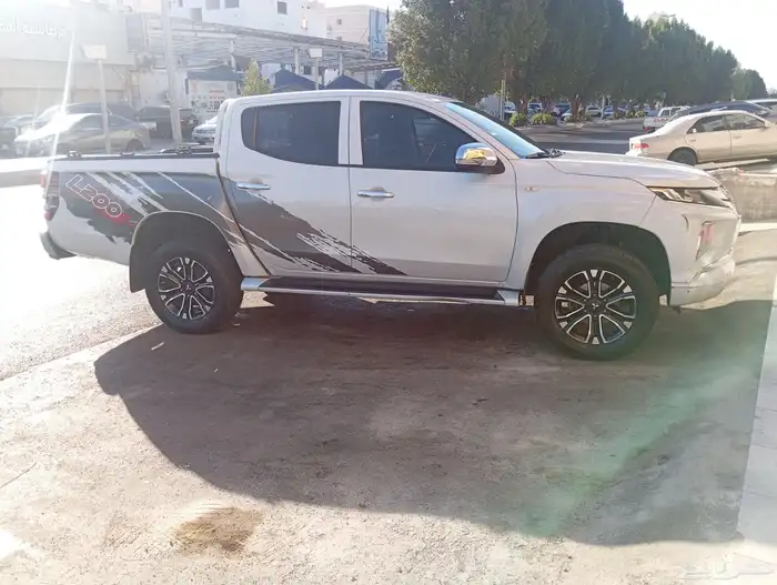 مستبوشي L200 10