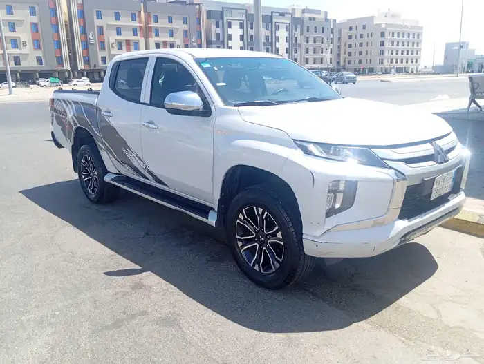 مستبوشي L200 1