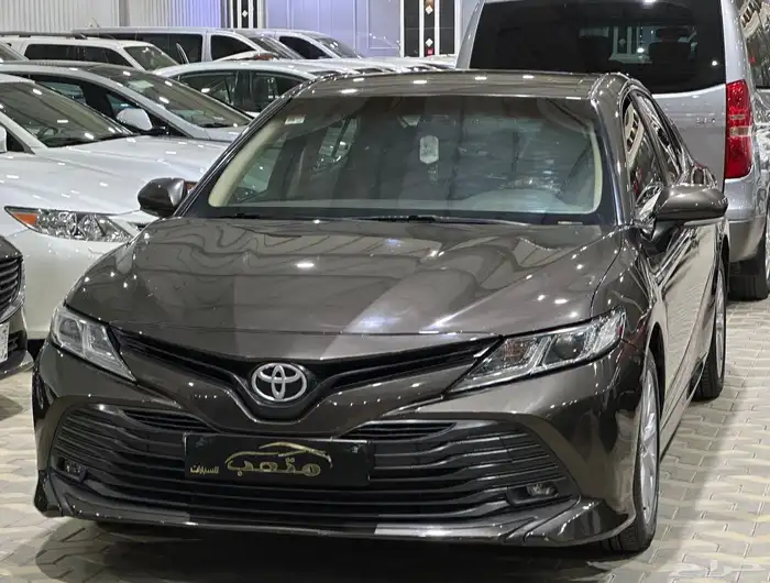 تويوتا كامري LE استاندر 2019 2