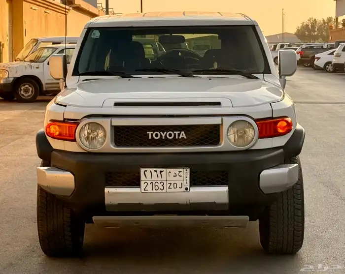 تويوتا اف جي 2013 1