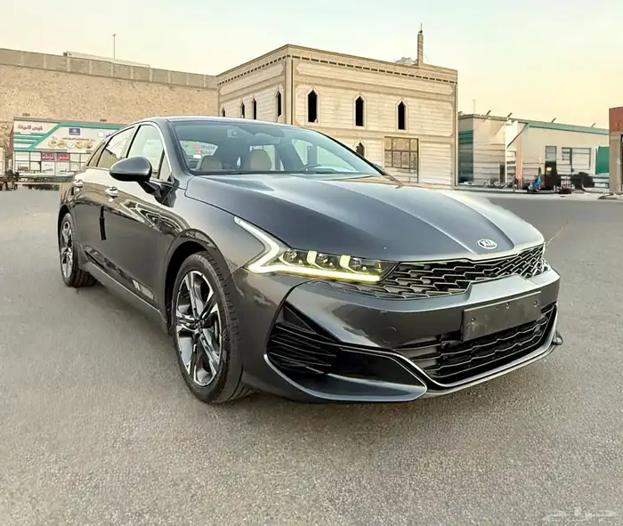 كيا K5 بنورما 2020 فل كامل داخل جملي بحالة الوكاله للبيع 7