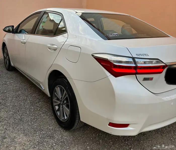 تويوتا كورولا 12