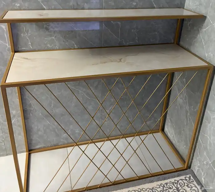 مدخل ذهبي بحالة ممتازه 1