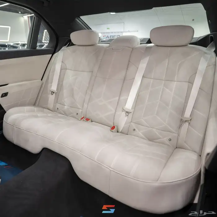 BMW 753i موديل 2026 7