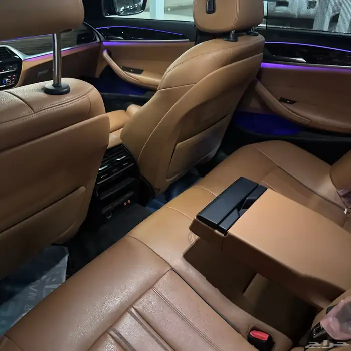بي ام دبليو 520i 2020 نظيف 15