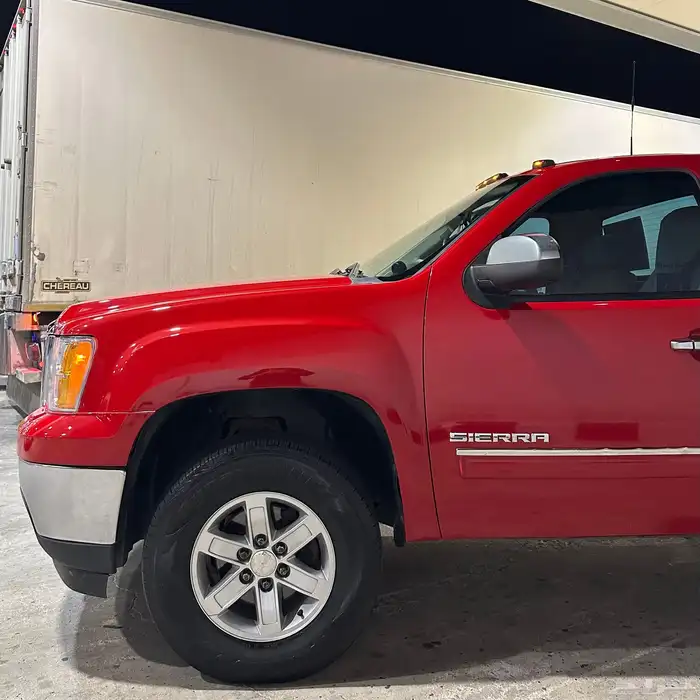 سييرا 2013 فل كامل z71 دبل لون أحمر 2