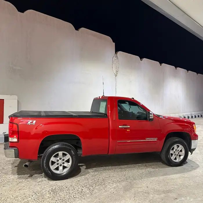 سييرا 2013 فل كامل z71 دبل لون أحمر 8