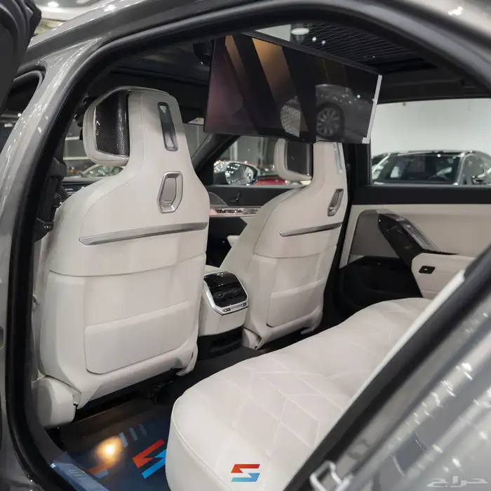 BMW 753i موديل 2026 6